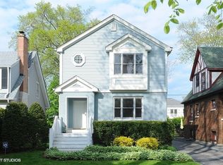 591 Pleasant Ave, Highland Park, IL 60035