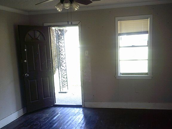 3rd image of 3075 Lotus Rd