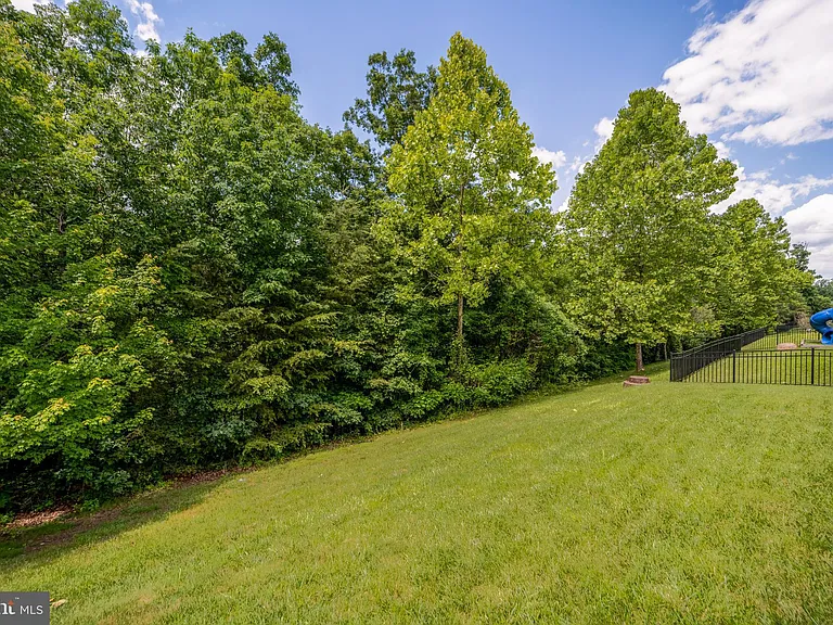 18081 Camdenhurst Dr — Photo 72