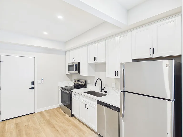 NNP - 3752 Nile Street — Photo 33