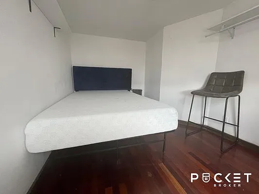 Rented by PocketBroker Inc | media 7