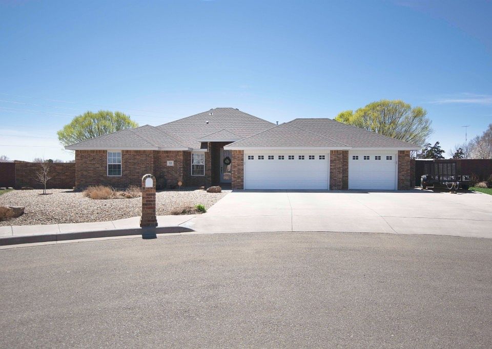 1st image of 121 Asher Dr