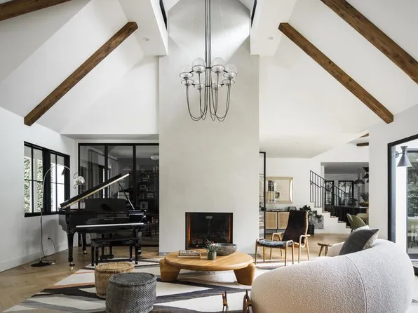 4212 Lemp Ave, Studio City, CA 91604