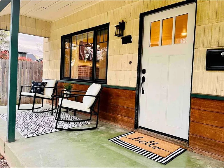 270 E 5th Ave — Photo 30
