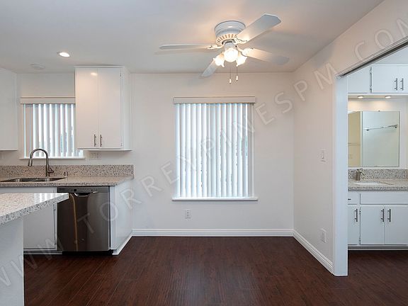 4th image of 4021 Richmond St #3