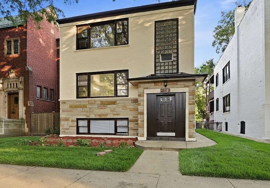 1st image of 2507 W Coyle Ave