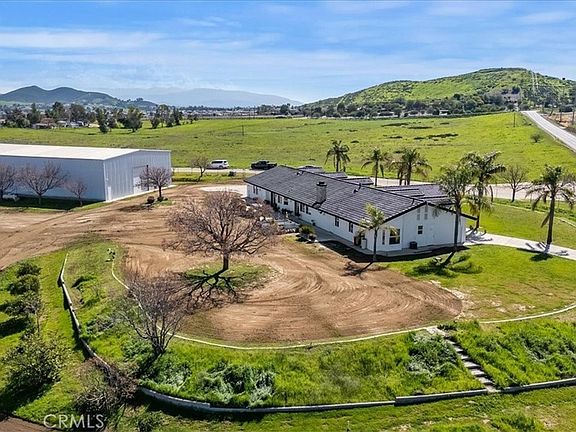 4th image of 30100 Maxine Ln