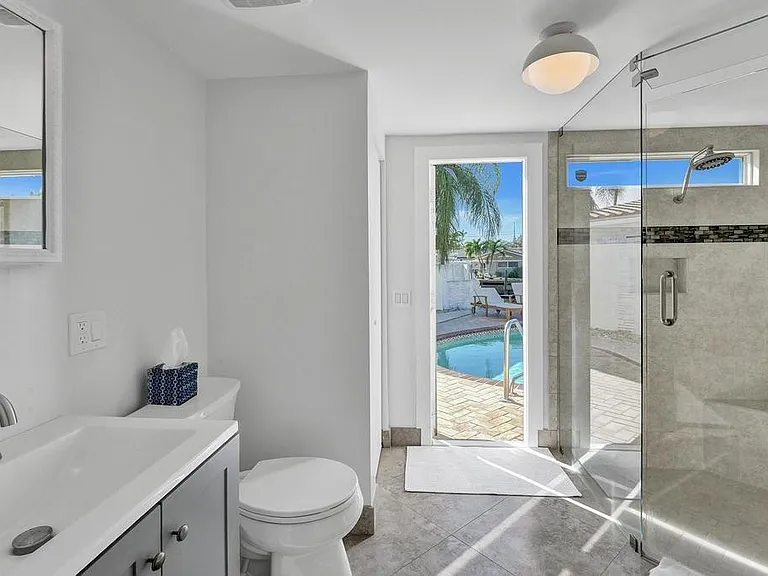 5581 NE 31st Ave — Photo 39