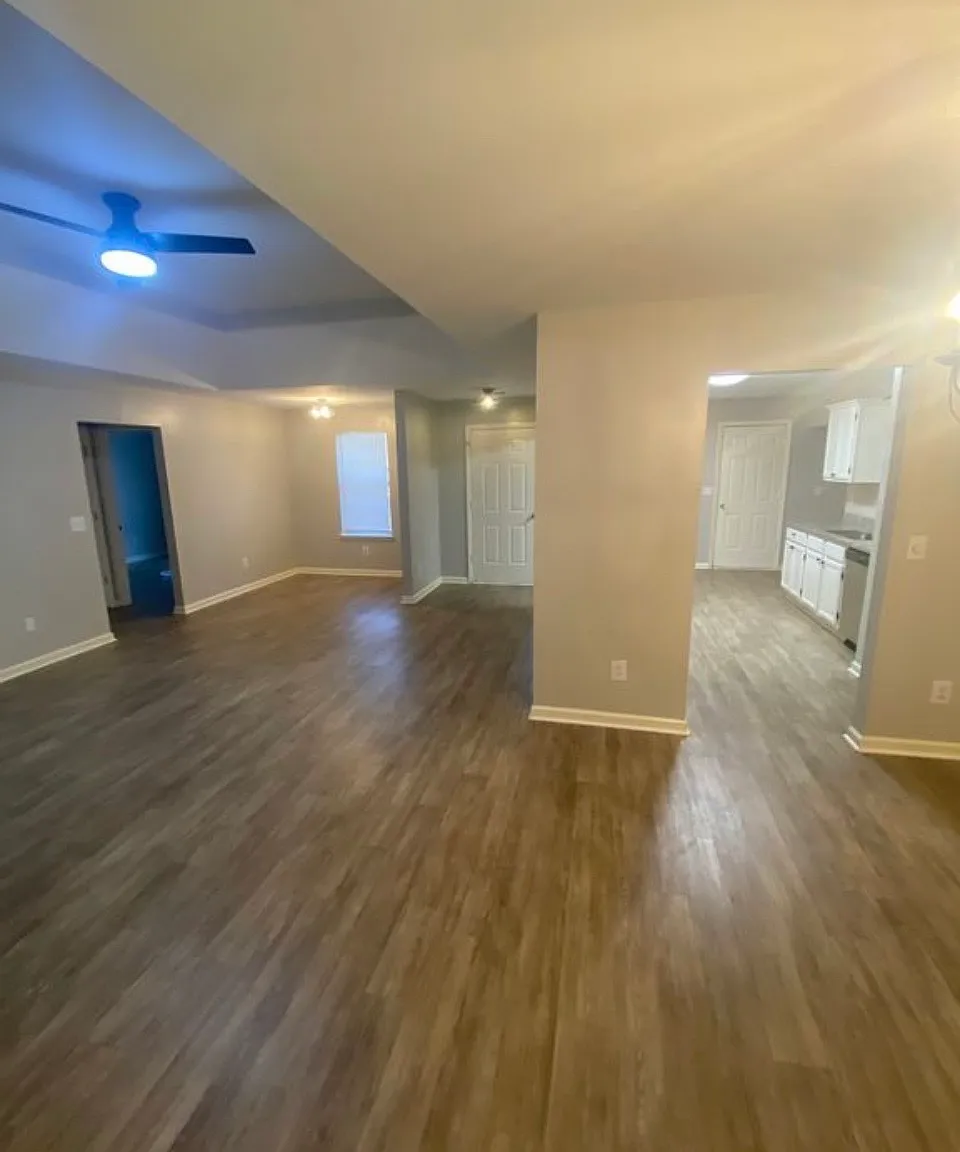 108 Winchester Lane - 1 — Photo 2
