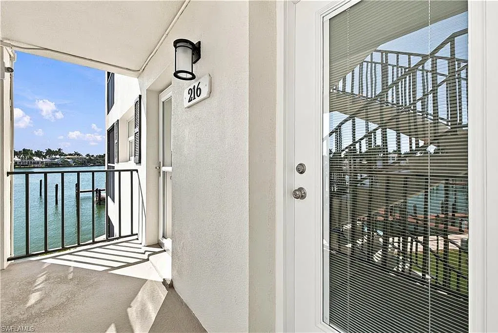 2 bed, 2.0 bath, 1433 sqft, $7,500 — Photo 1