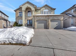 510 Forest Gate Cres, Waterloo, ON N2V 2X2