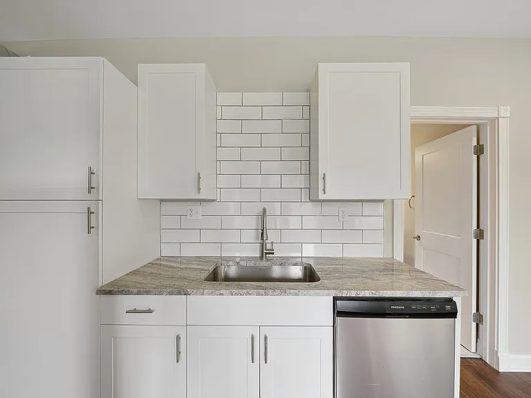 68 E Philadelphia St — Photo 25