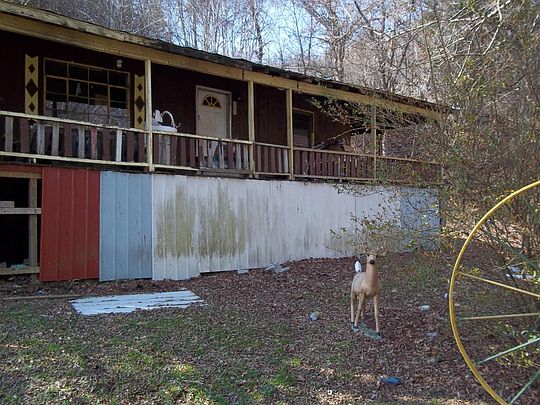 4th image of 226 Buttram Town Ln