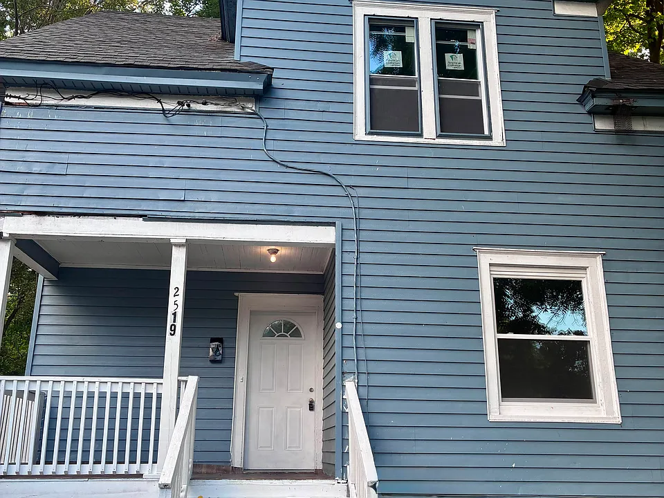 2519 Grant Blvd