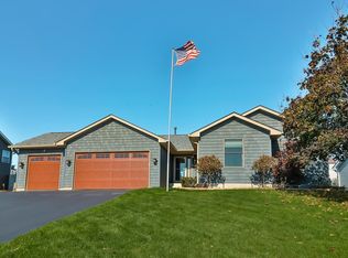 5362 Painted Pony Ln, Loves Park, IL 61111