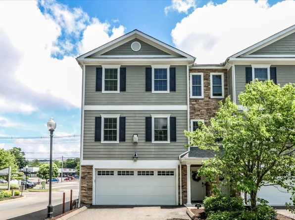 53 Grassy Plain Street APT A4, Bethel, CT 06801