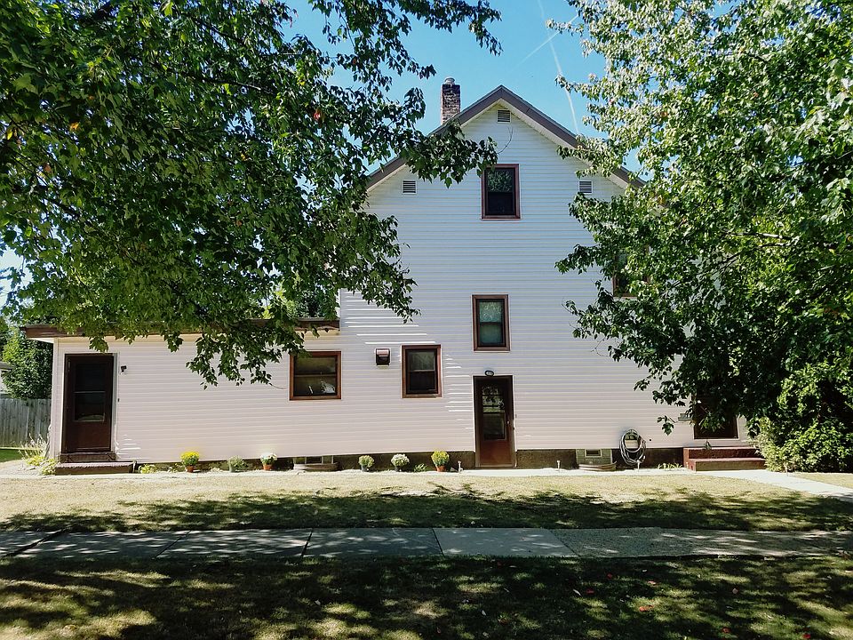 1st image of 400 Lindenwood Ave