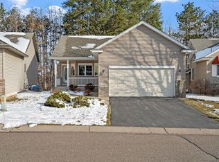 1185 Sterling Cir N, Maplewood, MN 55119