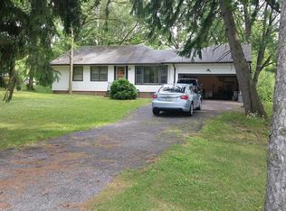 8291 Royalton Rd, North Royalton, OH 44133