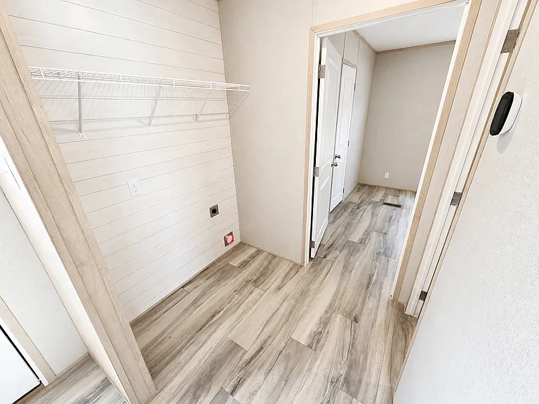 3901 E Saint Charles Rd #306 — Photo 2