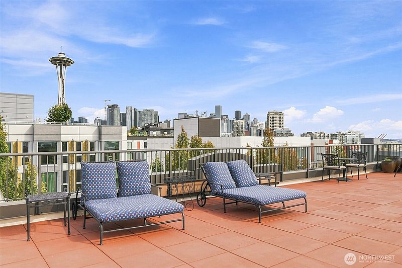 4th image of 323 Queen Anne Avenue N #510