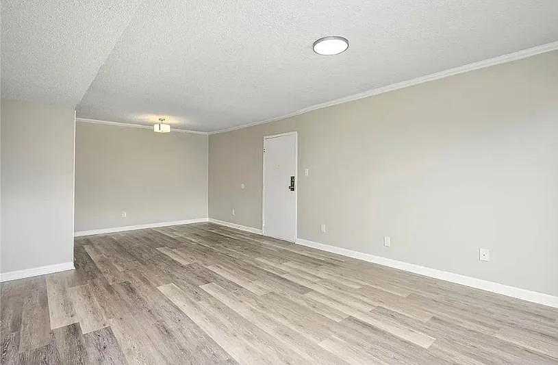 2 bed, 1.5 bath, 900 sqft, $1,150 — Photo 3