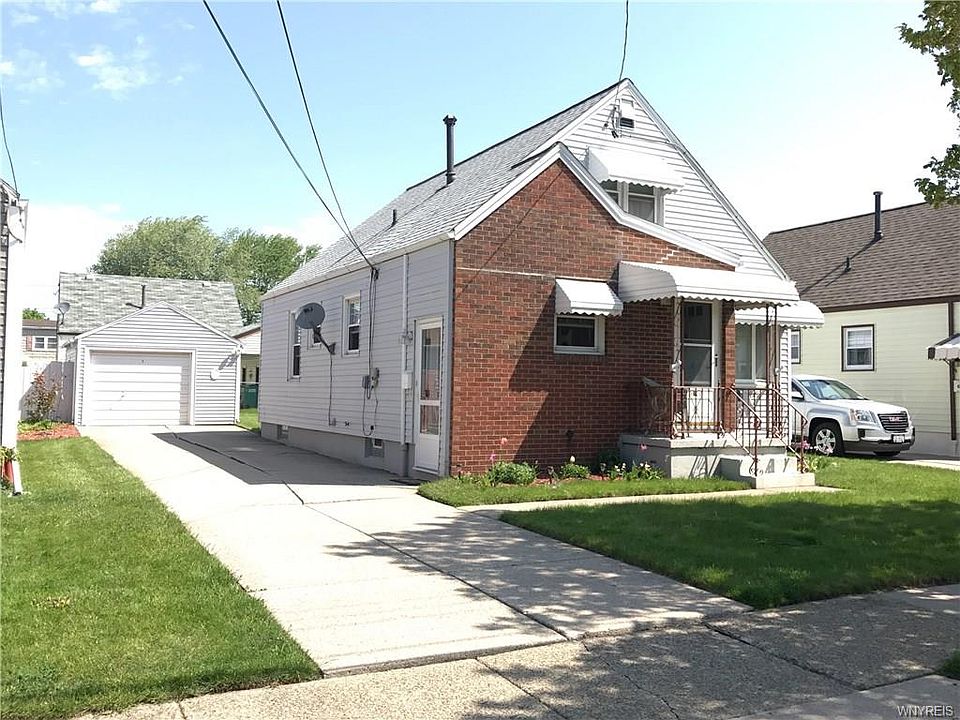 1st image of 32 Griswold St