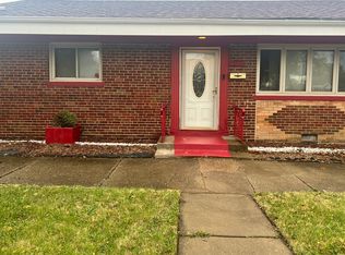 12601 S Laflin St, Calumet Park, IL