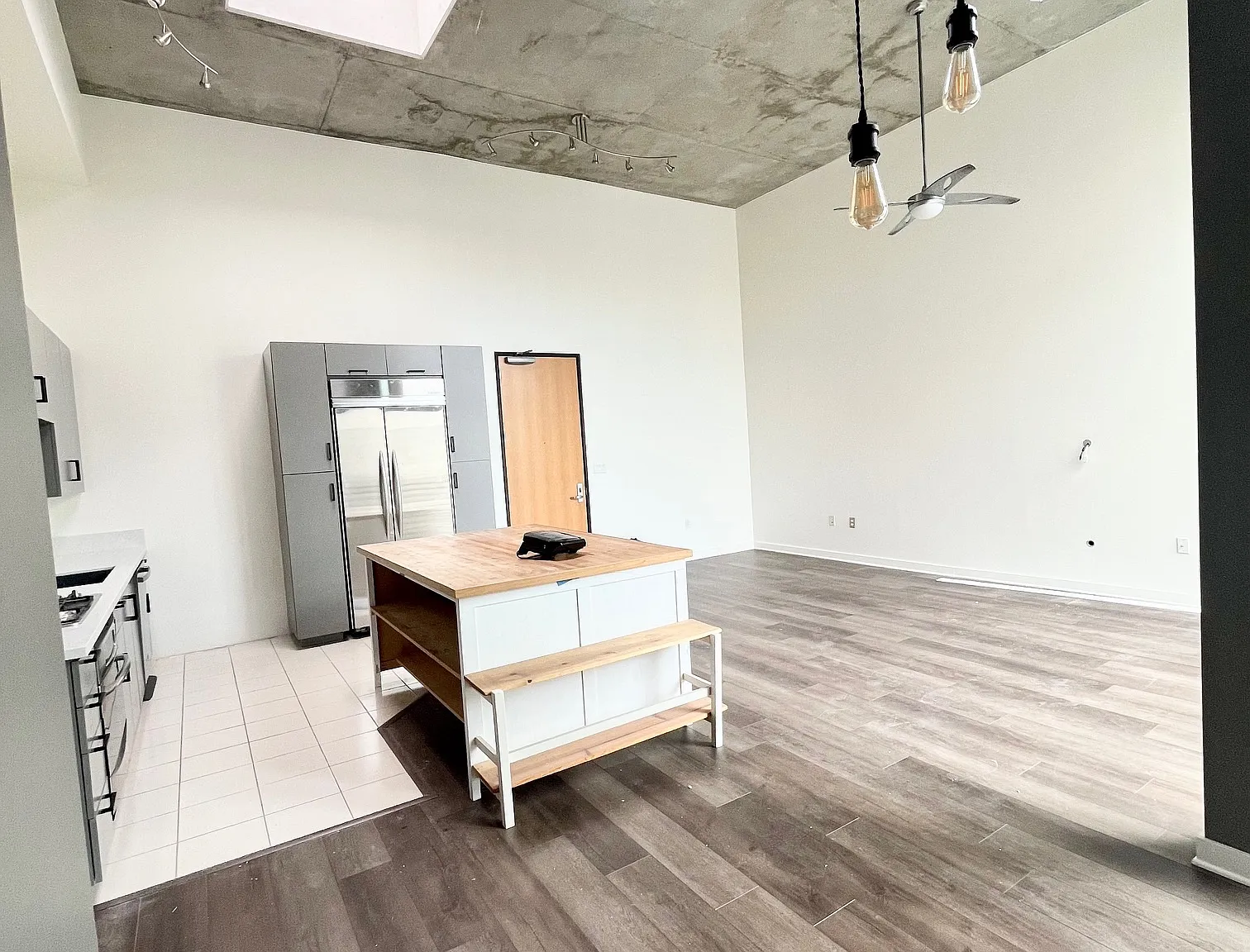 1050 Island Ave — Photo 3