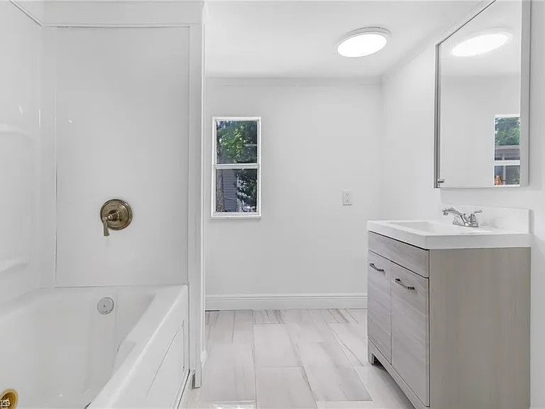 120 Grassy Key Ln #38 — Photo 4
