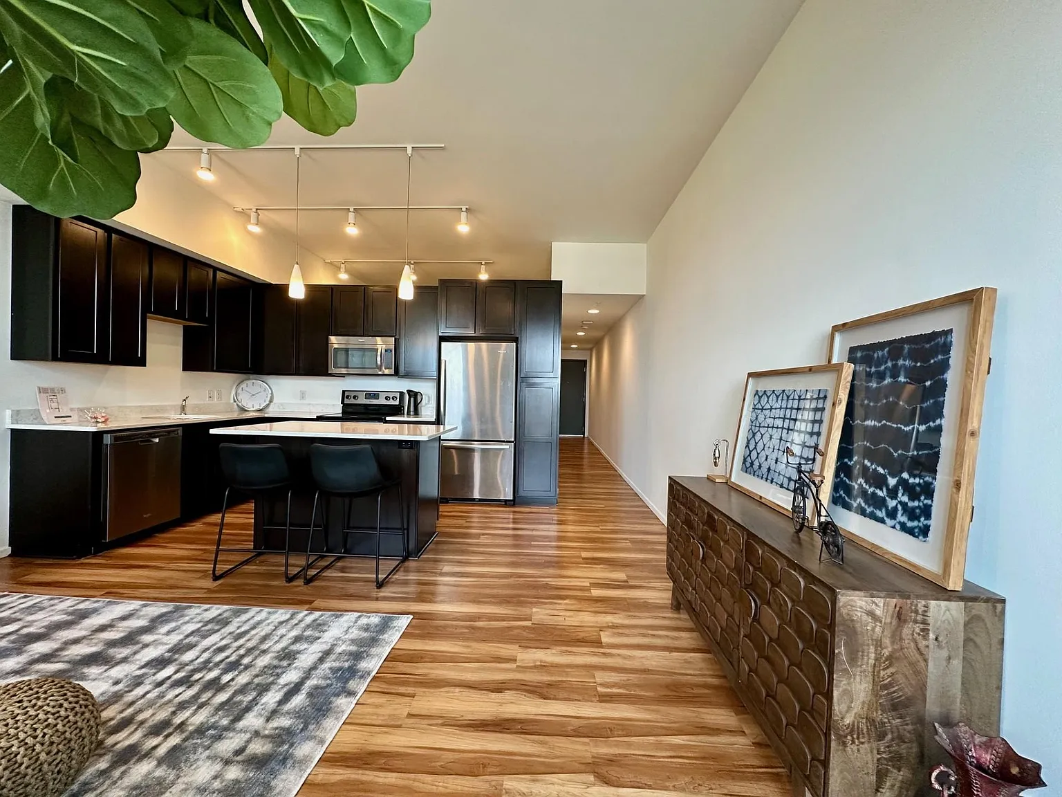 Slate — Photo 2