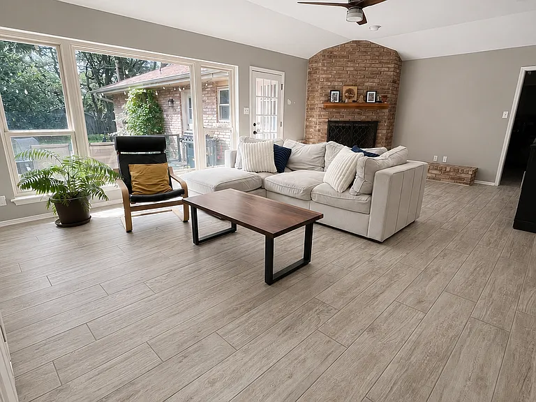 14802 Canonero St — Photo 5