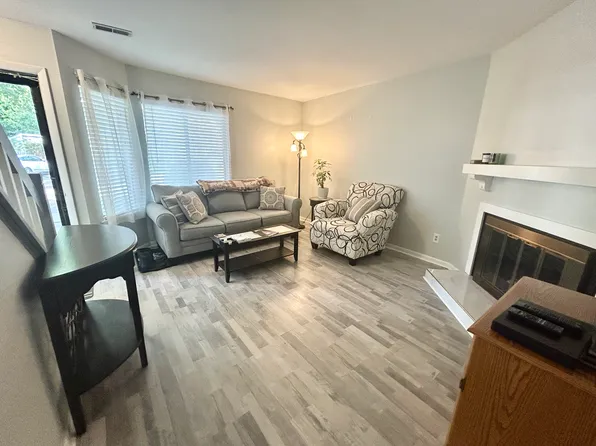 5842 Shady Grove Cir, Raleigh, NC 27609