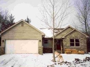 12061 Wilson St, Carleton, MI 48117