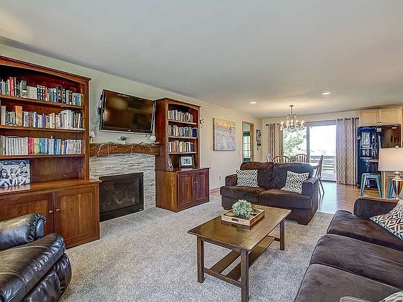 4th image of 5973 Woodland Dr