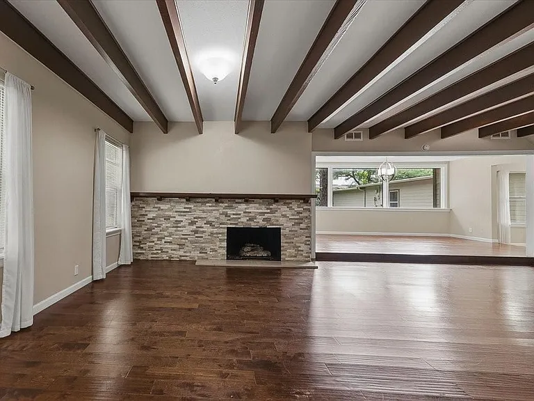 401 N Bailey Ave — Photo 8