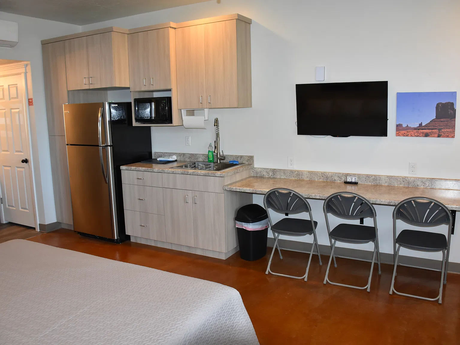 Studio, 320 sqft, $800 — Photo 4