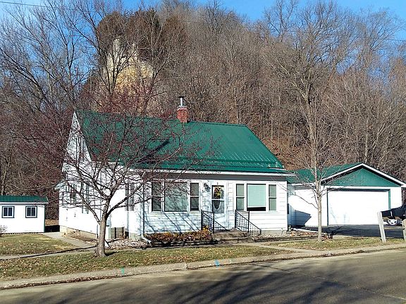 2nd image of 513 Denniston St