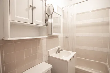 Rented by Nolita Group