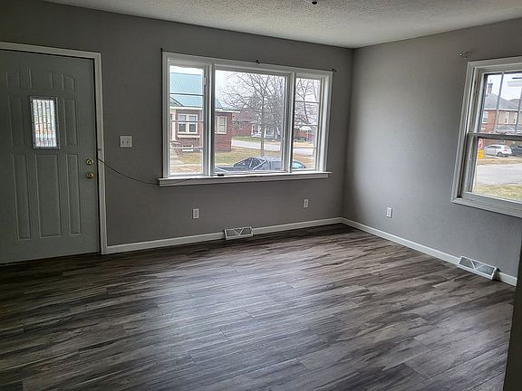 2nd image of 20 S 19th St