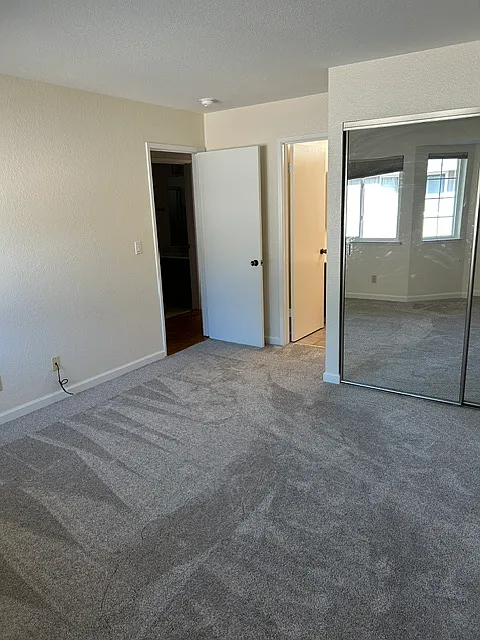 Building Photo - 3480 Wine Barrel Way