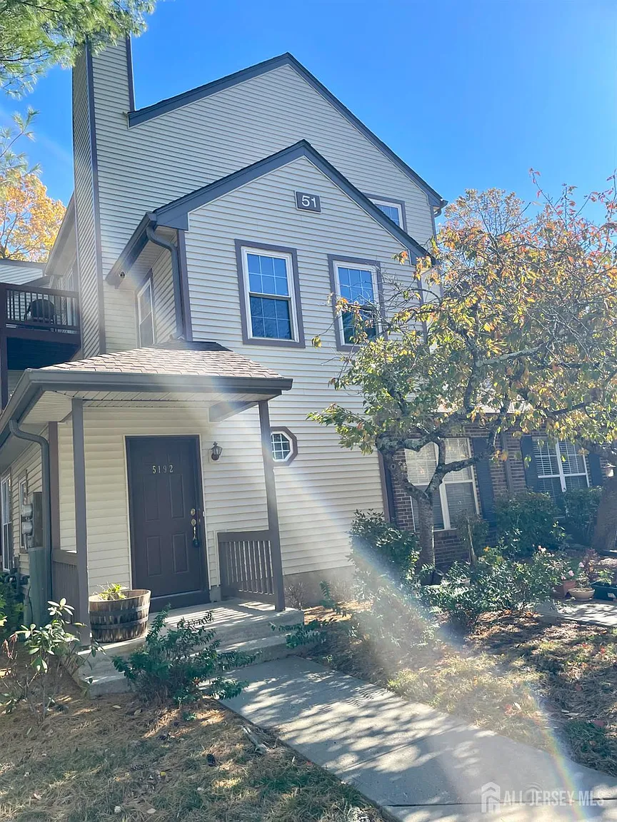 5192 Beech Ct photo 1