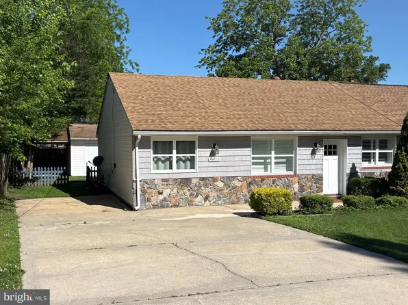 7638 4th St, Pasadena, MD 21122