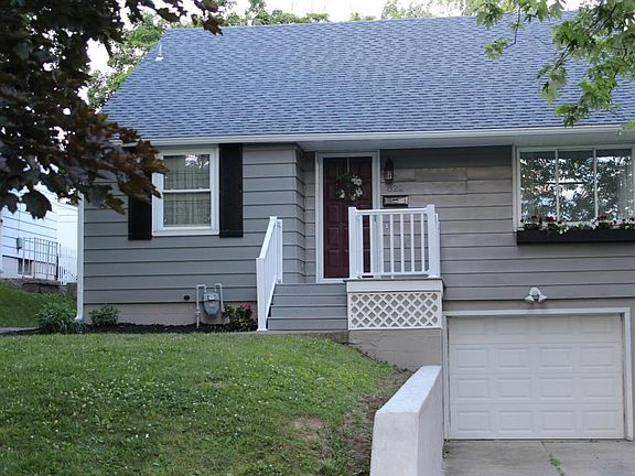 3rd image of 822 Medill Ave