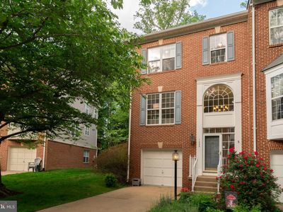 1235 Wild Hawthorn Way, Reston, VA, 20194