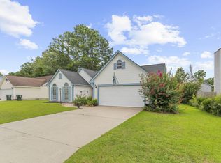 120 Kingsbridge Dr, Goose Creek, SC 29445