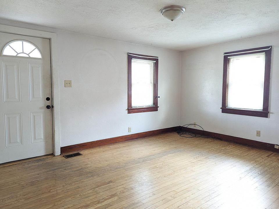 2443 Dwight Rd, Springfield, OH 45503 Zillow