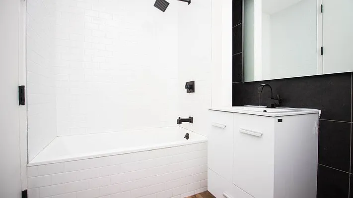 Rented by Nooklyn NYC LLC | media 10