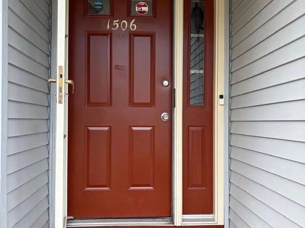 1506 Timber Oaks Rd, Edison, NJ 08820