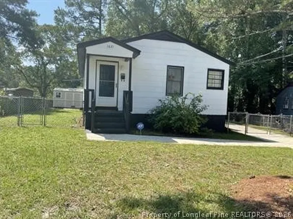 1621 Rudolph St, Fayetteville, NC 28301